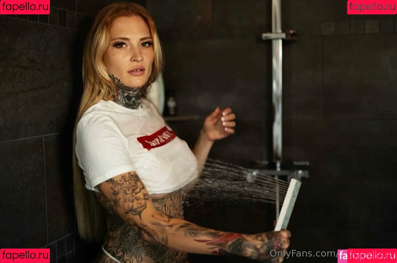 red.natified Onlyfans Photo Gallery 
