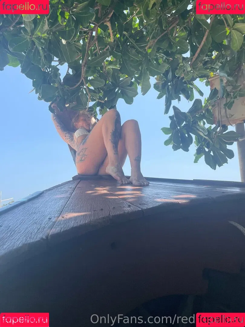 red.natified Onlyfans Photo Gallery 