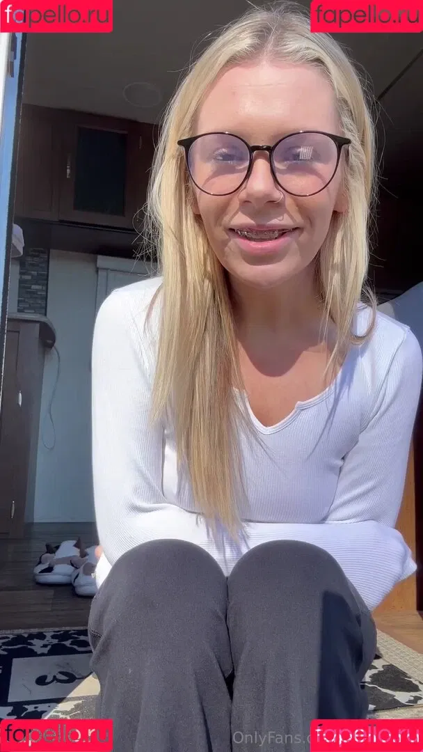 Miley Onlyfans Photo Gallery 