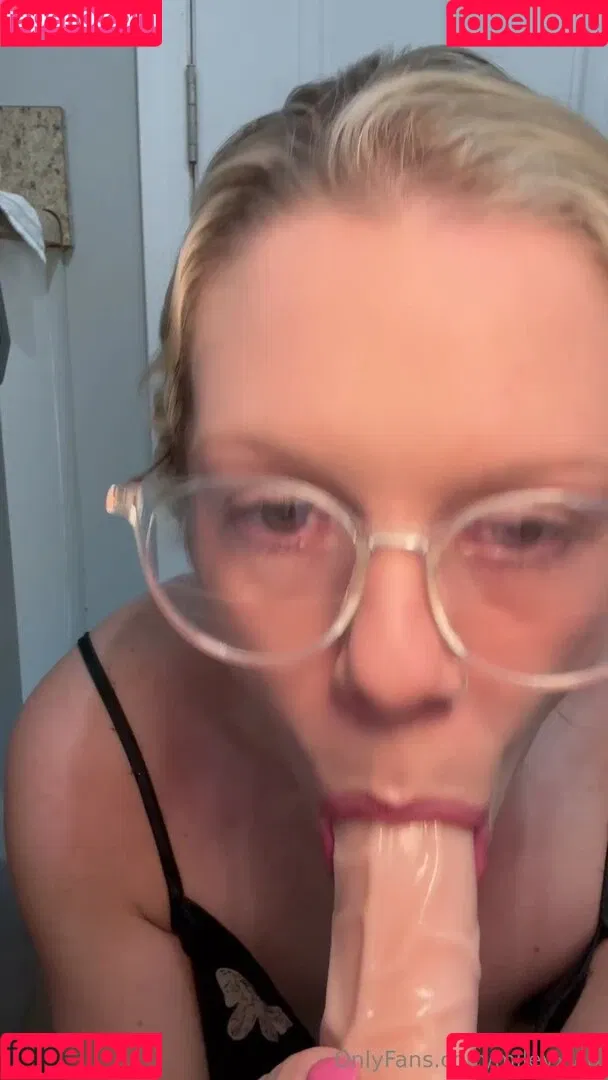 Miley Onlyfans Photo Gallery 