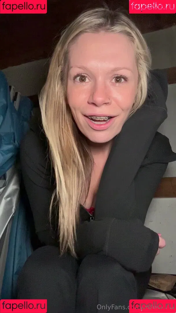 Miley Onlyfans Photo Gallery 