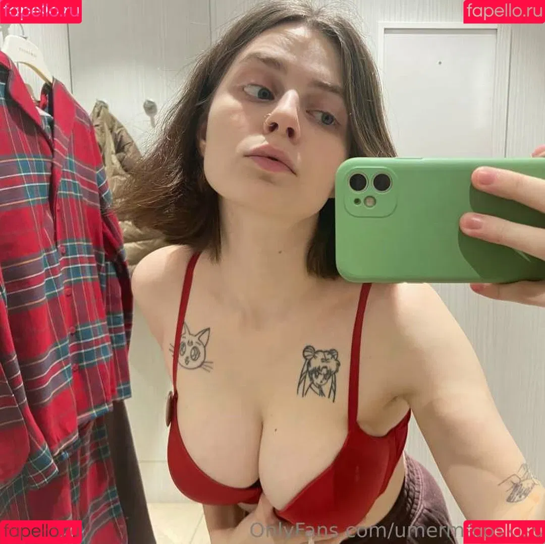 Mermaids Kiss Onlyfans Photo Gallery 