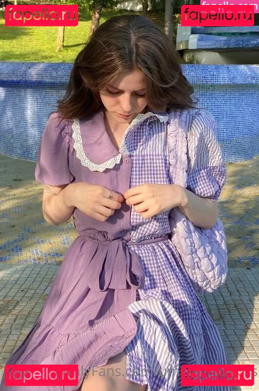 Mermaids Kiss Onlyfans Photo Gallery 