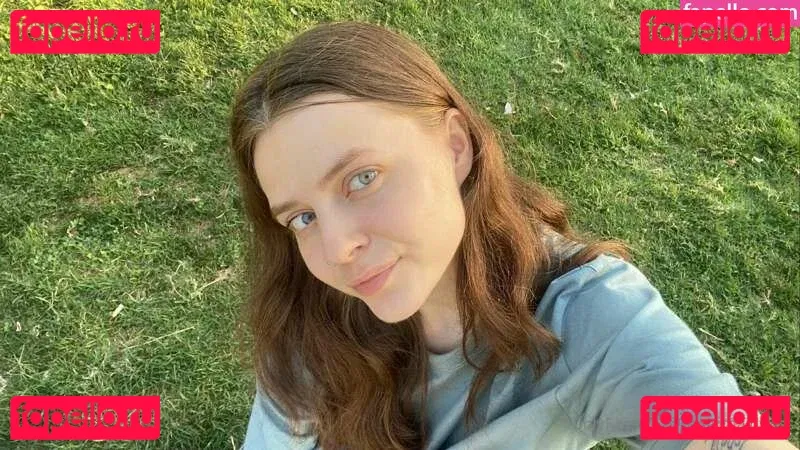 Mermaids Kiss Onlyfans Photo Gallery 