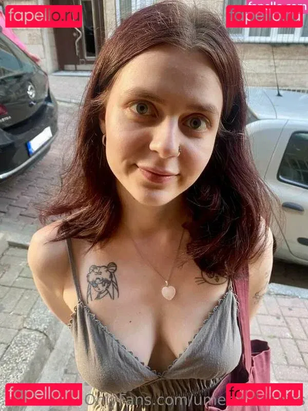 Mermaids Kiss Onlyfans Photo Gallery 