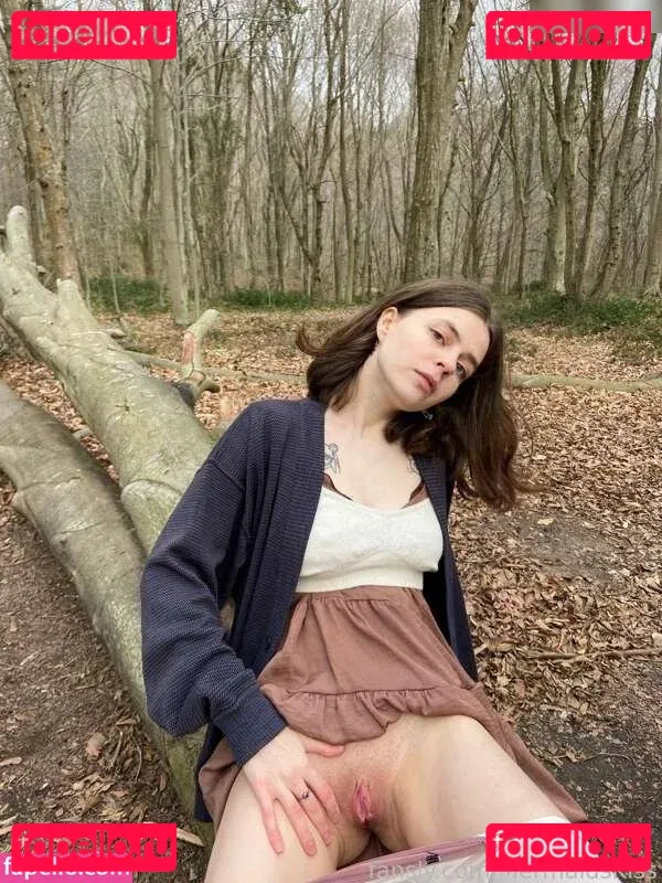 Mermaids Kiss Onlyfans Photo Gallery 