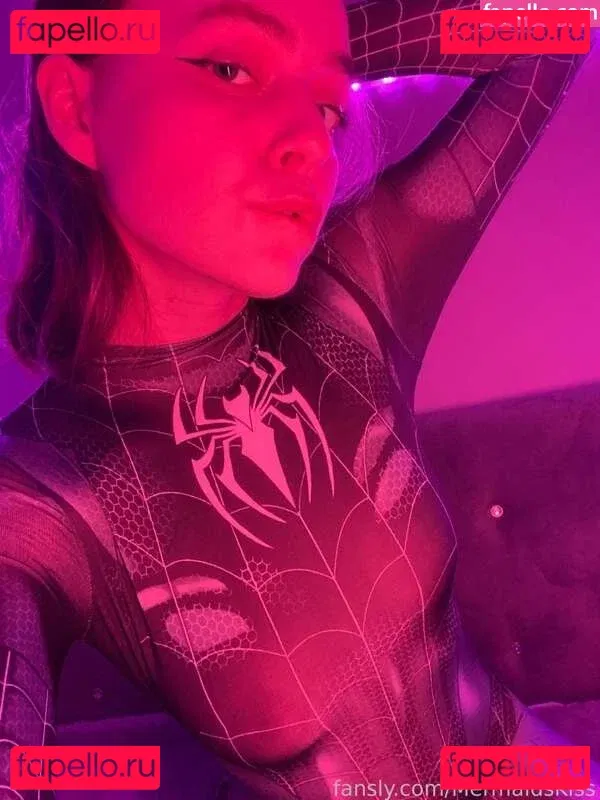 Mermaids Kiss Onlyfans Photo Gallery 