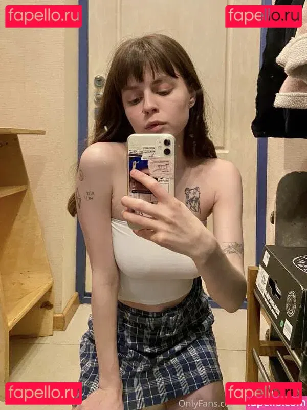 Mermaids Kiss Onlyfans Photo Gallery 