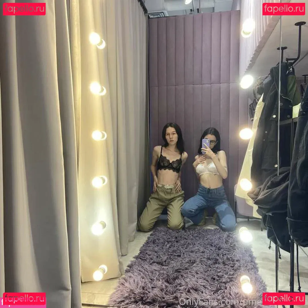 Mermaids Kiss Onlyfans Photo Gallery 