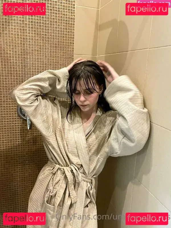 Mermaids Kiss Onlyfans Photo Gallery 