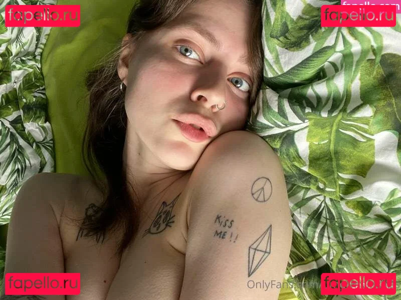 Mermaids Kiss Onlyfans Photo Gallery 