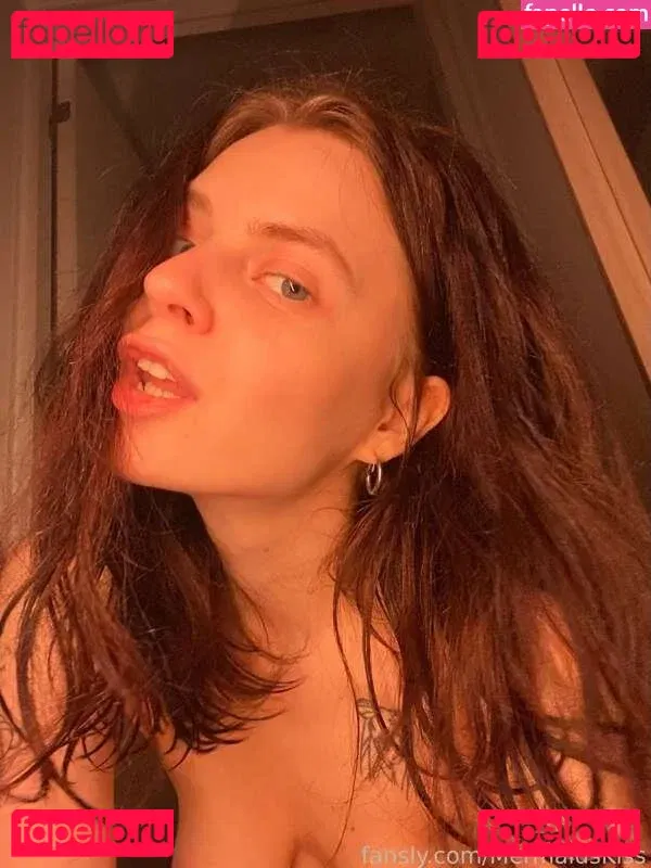 Mermaids Kiss Onlyfans Photo Gallery 