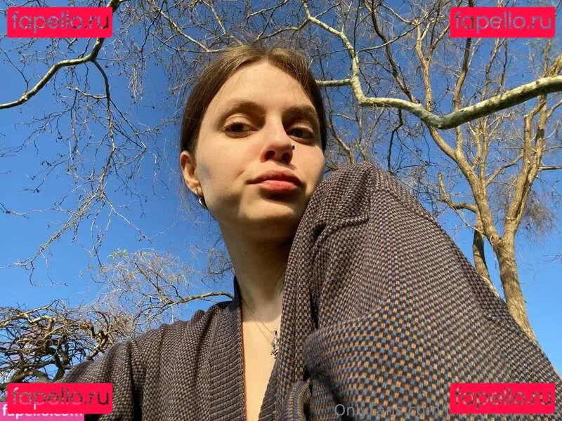 Mermaids Kiss Onlyfans Photo Gallery 