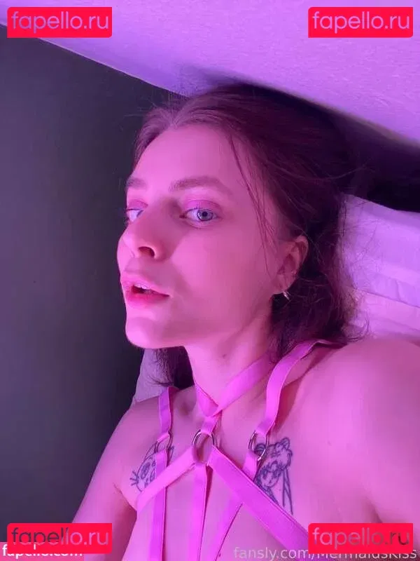 Mermaids Kiss Onlyfans Photo Gallery 