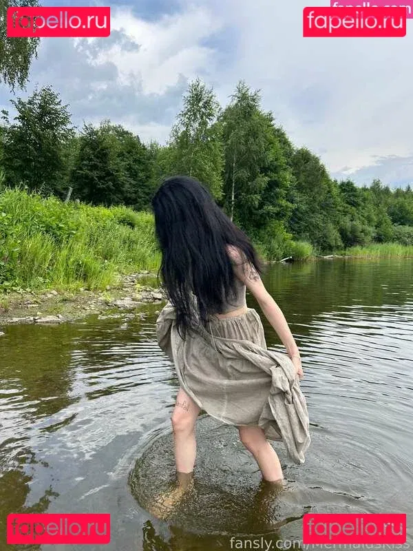 Mermaids Kiss Onlyfans Photo Gallery 