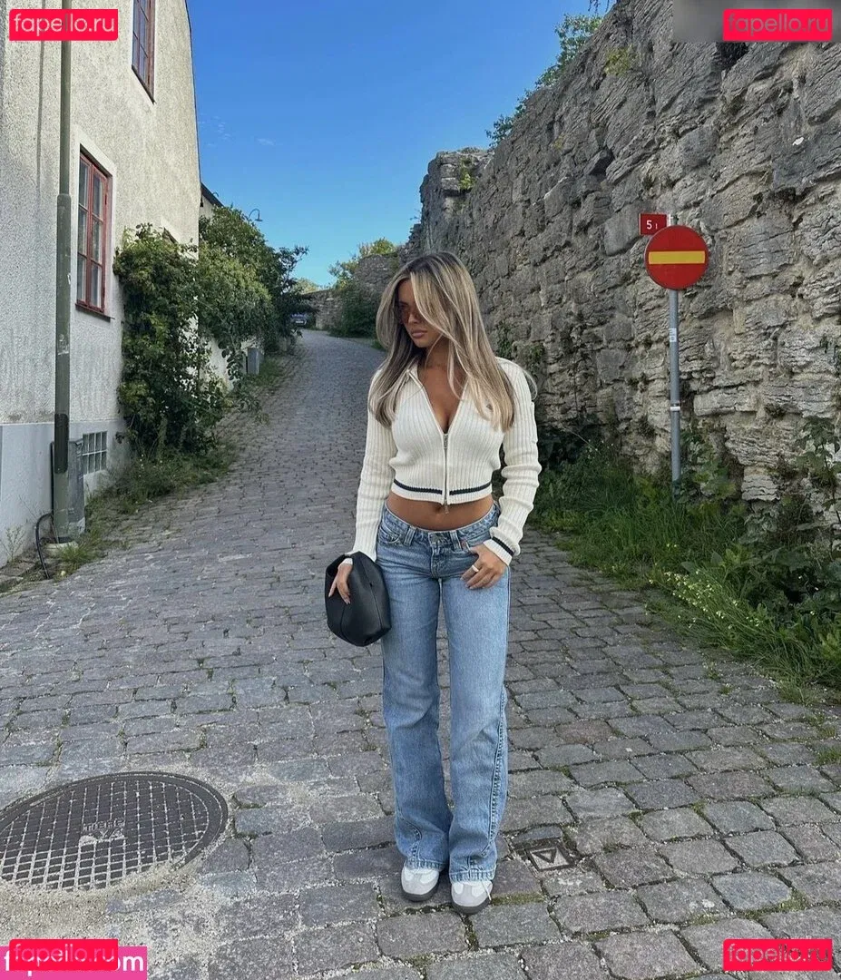 Alma Perssons Onlyfans Photo Gallery 