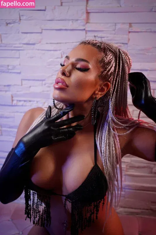 Krissy Sins Onlyfans Photo Gallery 