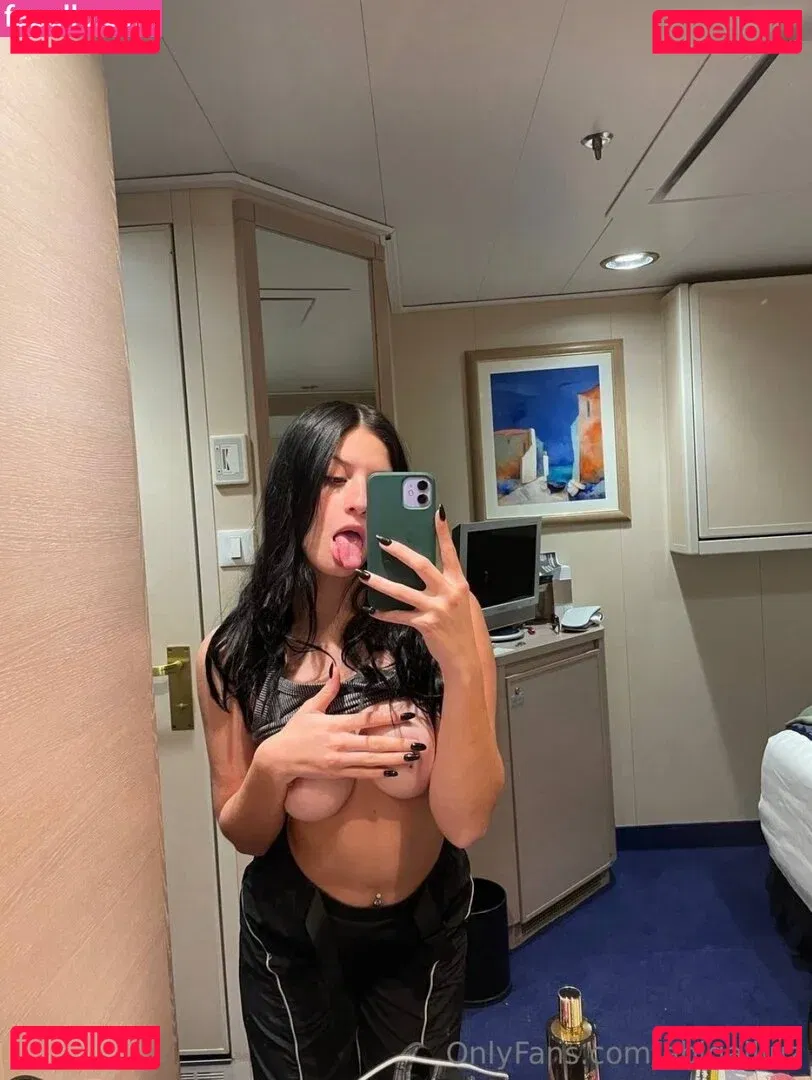 Abigail Lux Onlyfans Photo Gallery 