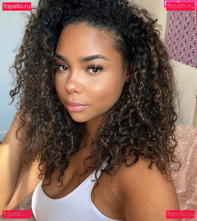 milan.churchill Onlyfans Photo Gallery 