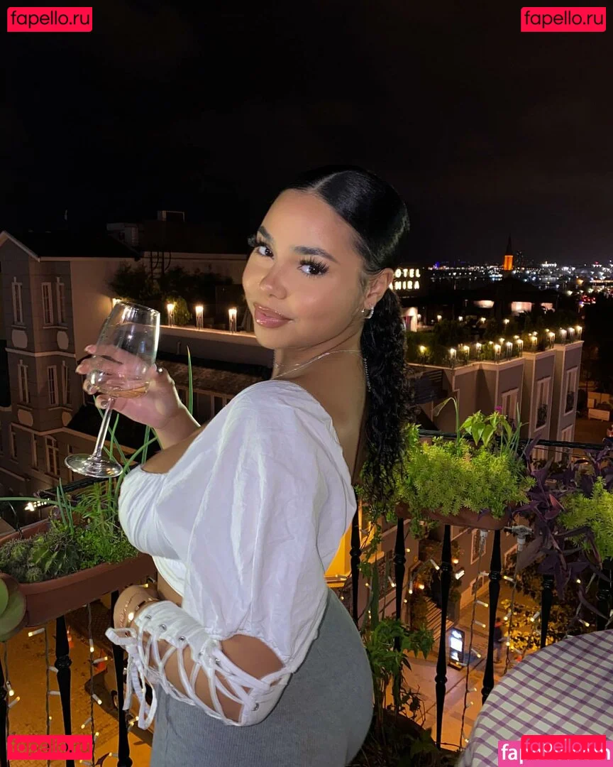 milan.churchill Onlyfans Photo Gallery 