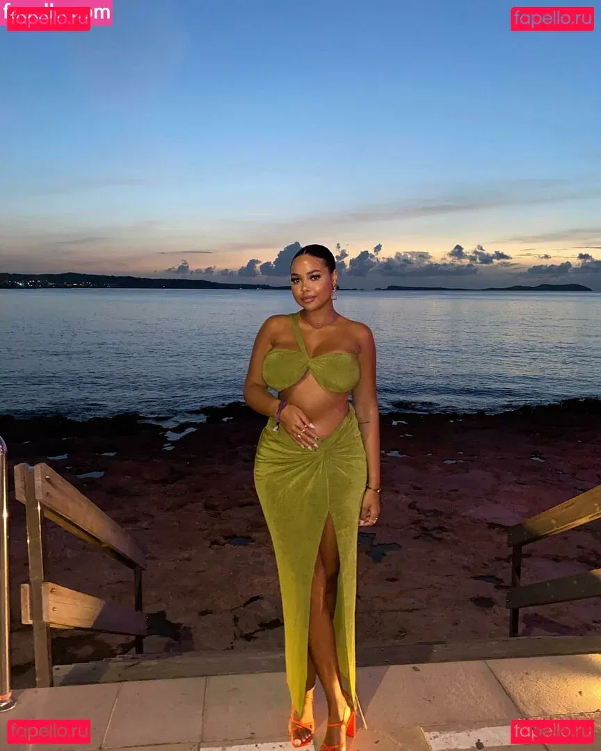 milan.churchill Onlyfans Photo Gallery 