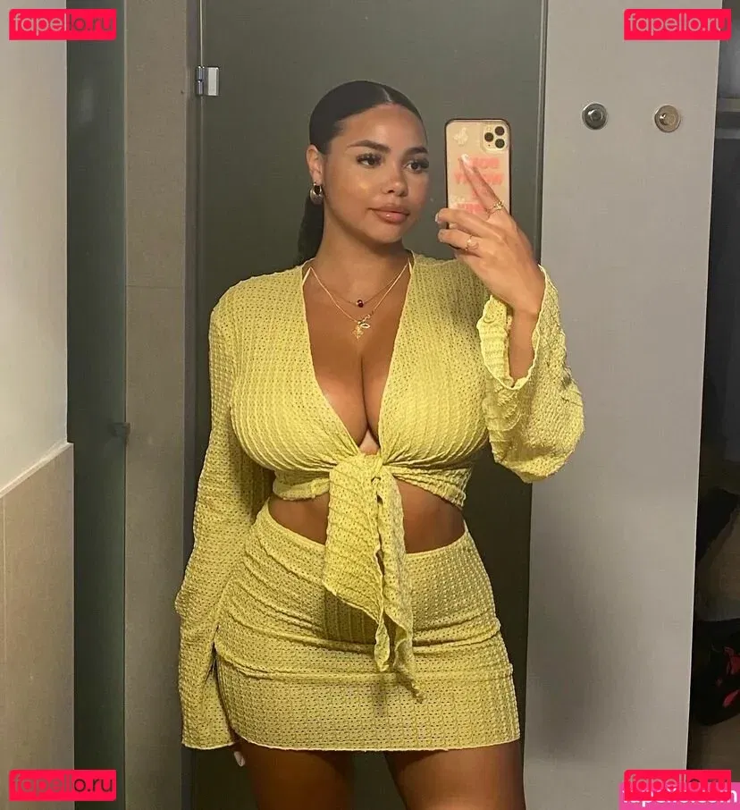 milan.churchill Onlyfans Photo Gallery 