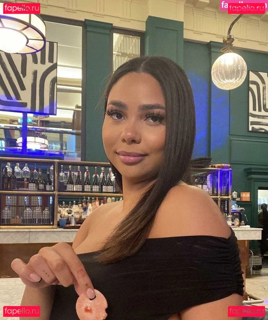 milan.churchill Onlyfans Photo Gallery 