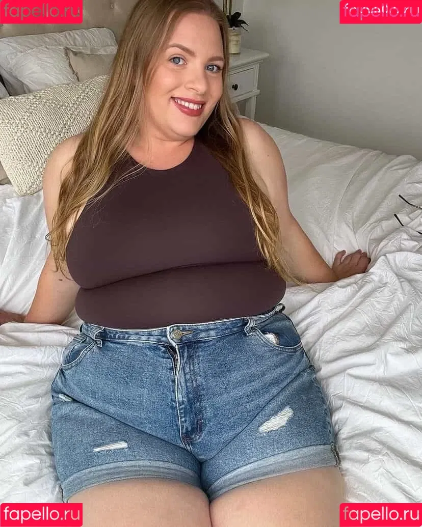 Hayley Carter Onlyfans Photo Gallery 