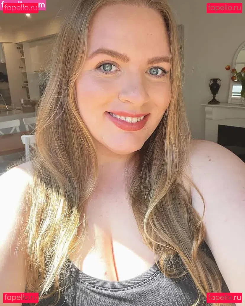 Hayley Carter Onlyfans Photo Gallery 