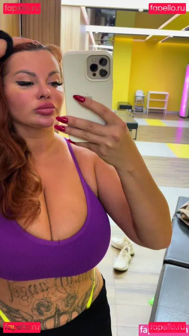 Yulia Moretti Onlyfans Photo Gallery 