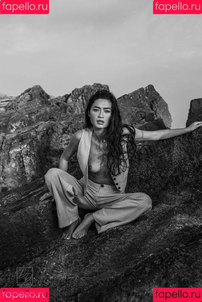 Tezz Tran Onlyfans Photo Gallery 