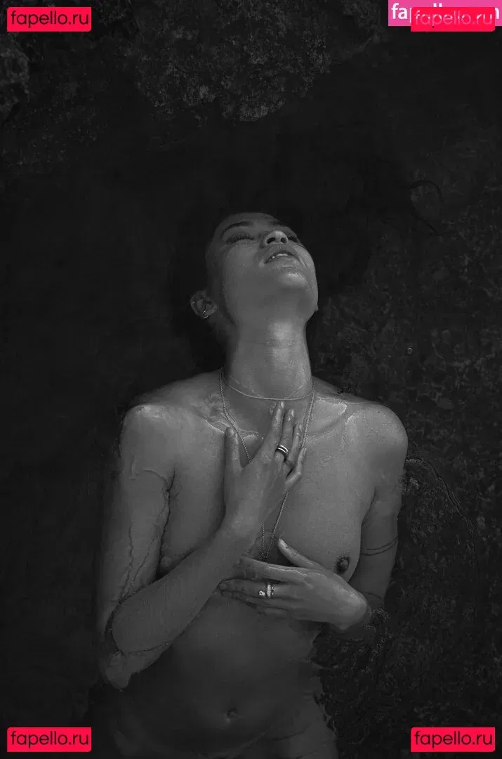 Tezz Tran Onlyfans Photo Gallery 