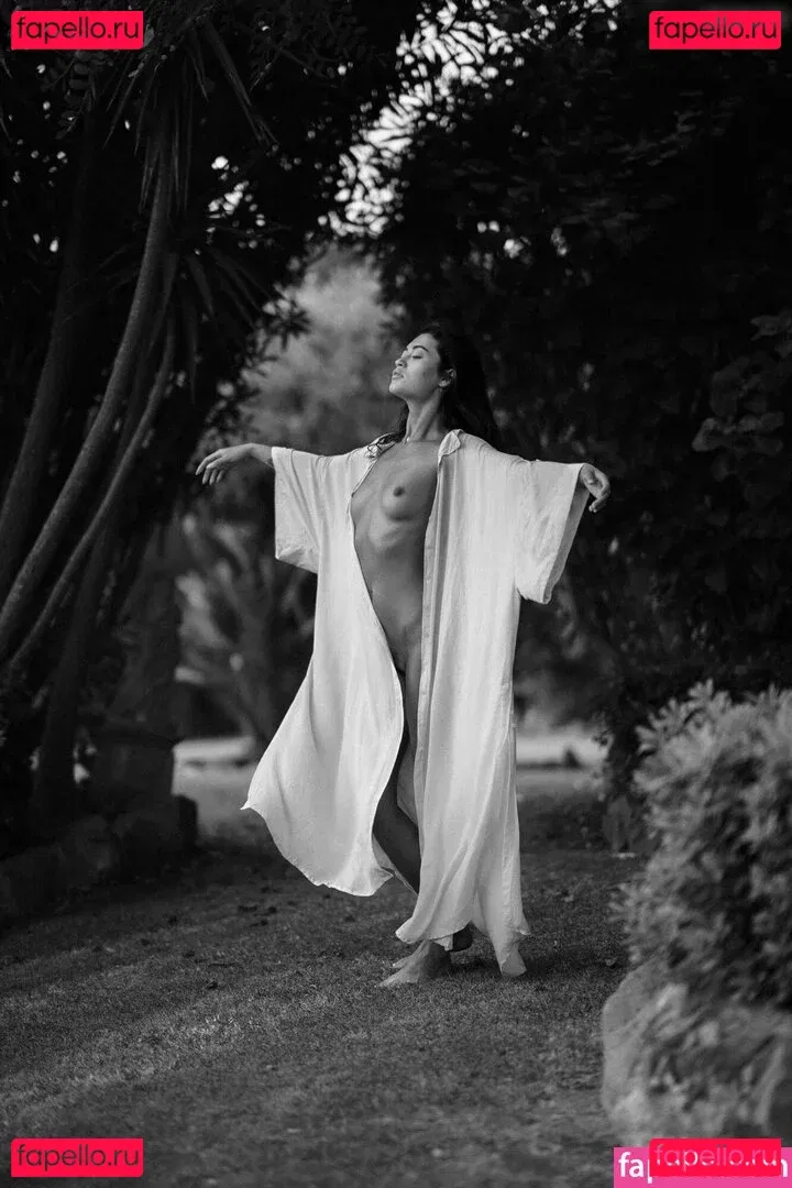 Tezz Tran Onlyfans Photo Gallery 