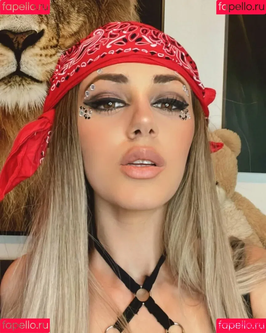 Harley Benz Onlyfans Photo Gallery 