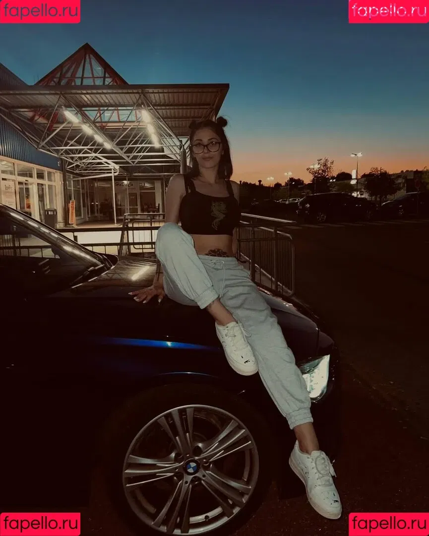 Harley Benz Onlyfans Photo Gallery 