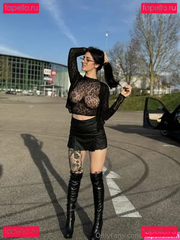 Harley Benz Onlyfans Photo Gallery 