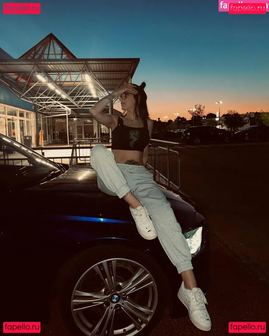 Harley Benz Onlyfans Photo Gallery 