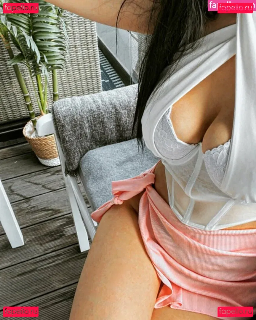 Harley Benz Onlyfans Photo Gallery 