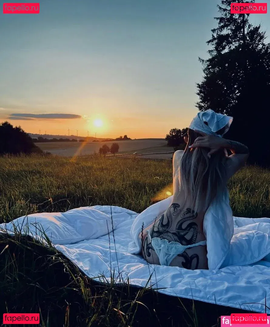 Harley Benz Onlyfans Photo Gallery 