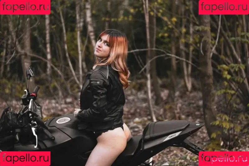 Thisislina Onlyfans Photo Gallery 