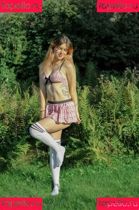 Thisislina Onlyfans Photo Gallery 