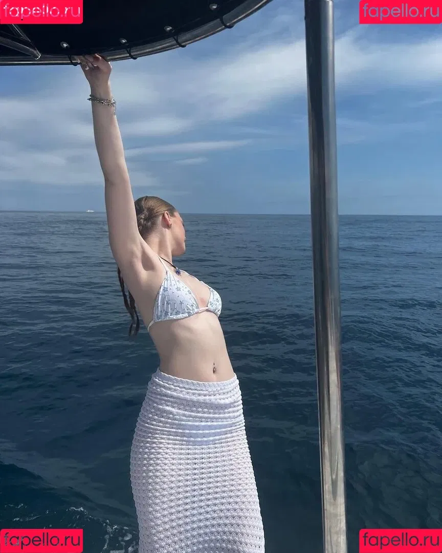 Yana Clare Onlyfans Photo Gallery 