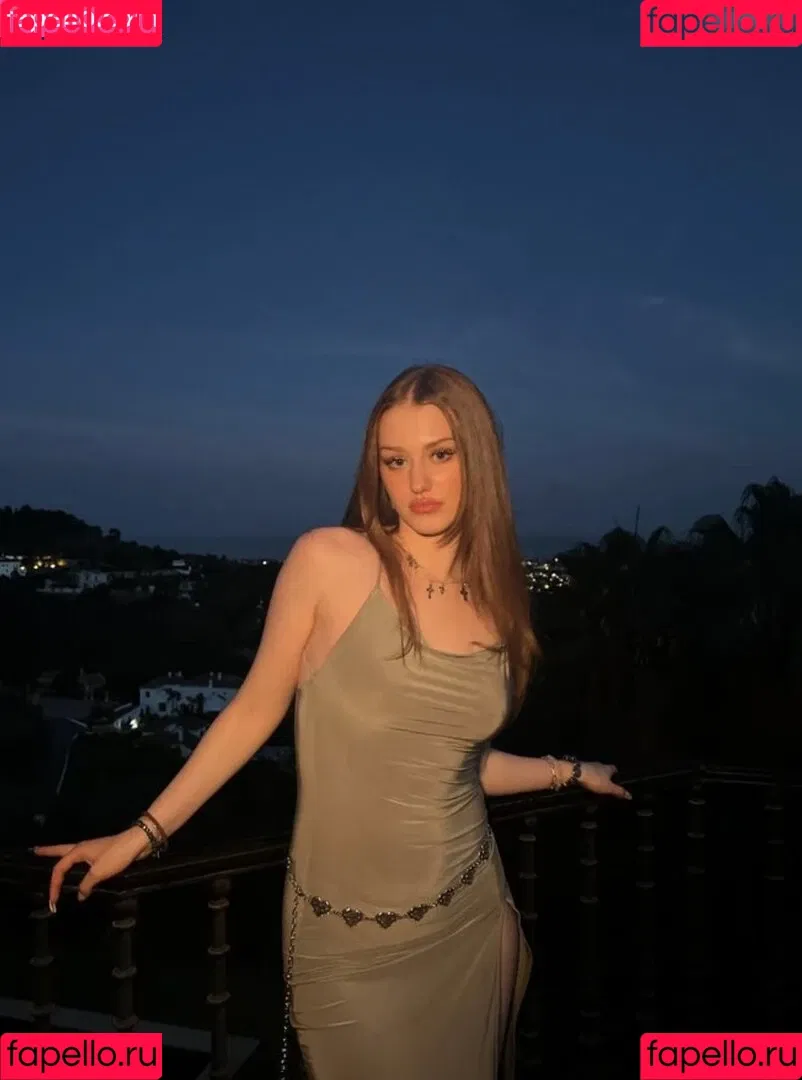 Yana Clare Onlyfans Photo Gallery 