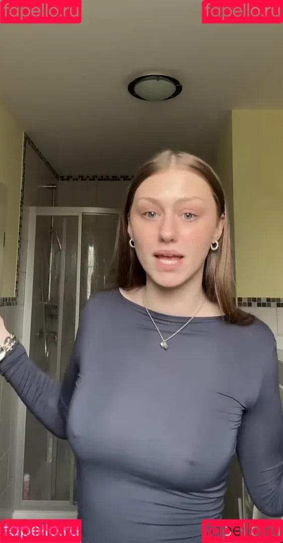 Yana Clare Onlyfans Photo Gallery 