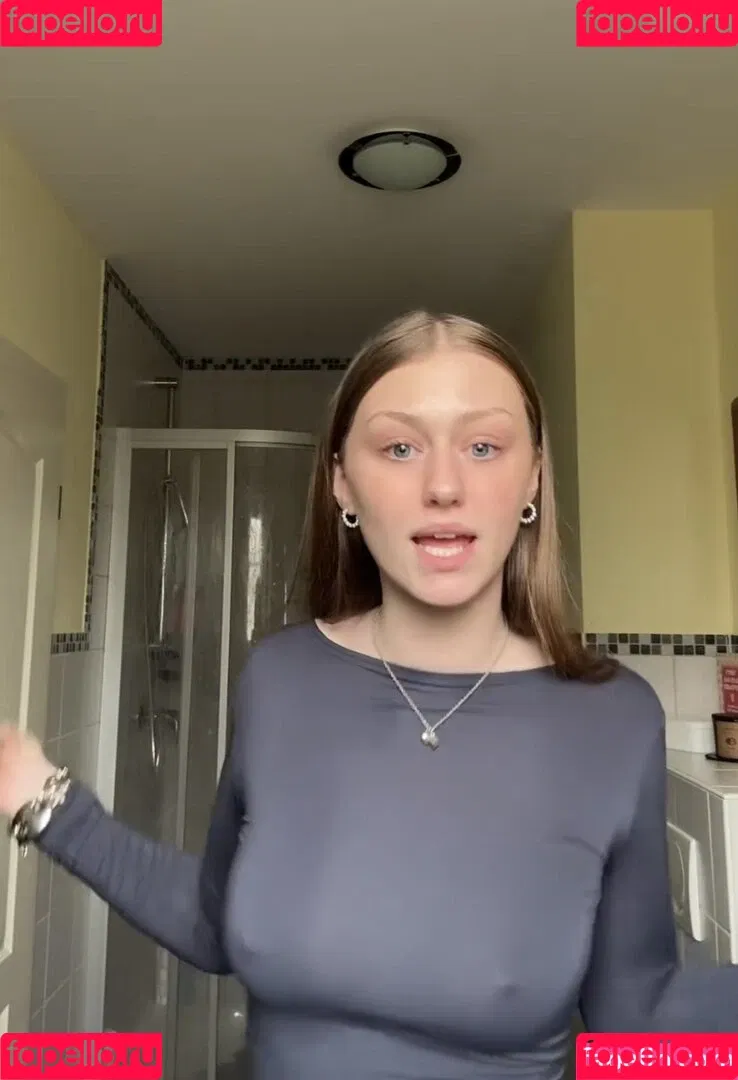 Yana Clare Onlyfans Photo Gallery 