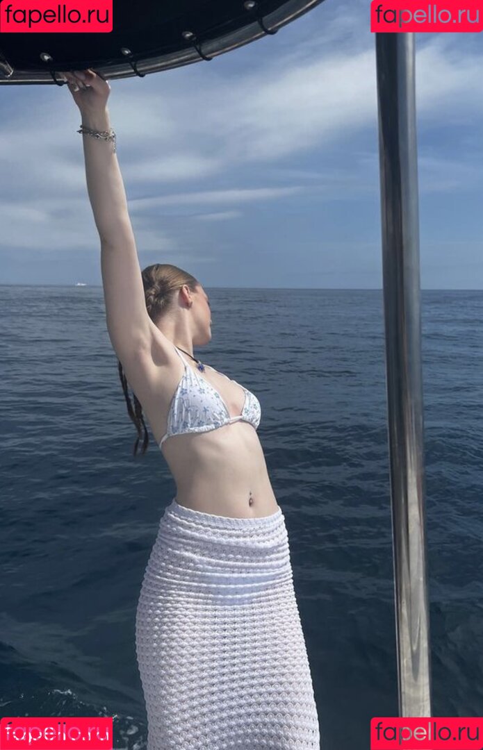 Yana Clare Onlyfans Photo Gallery 