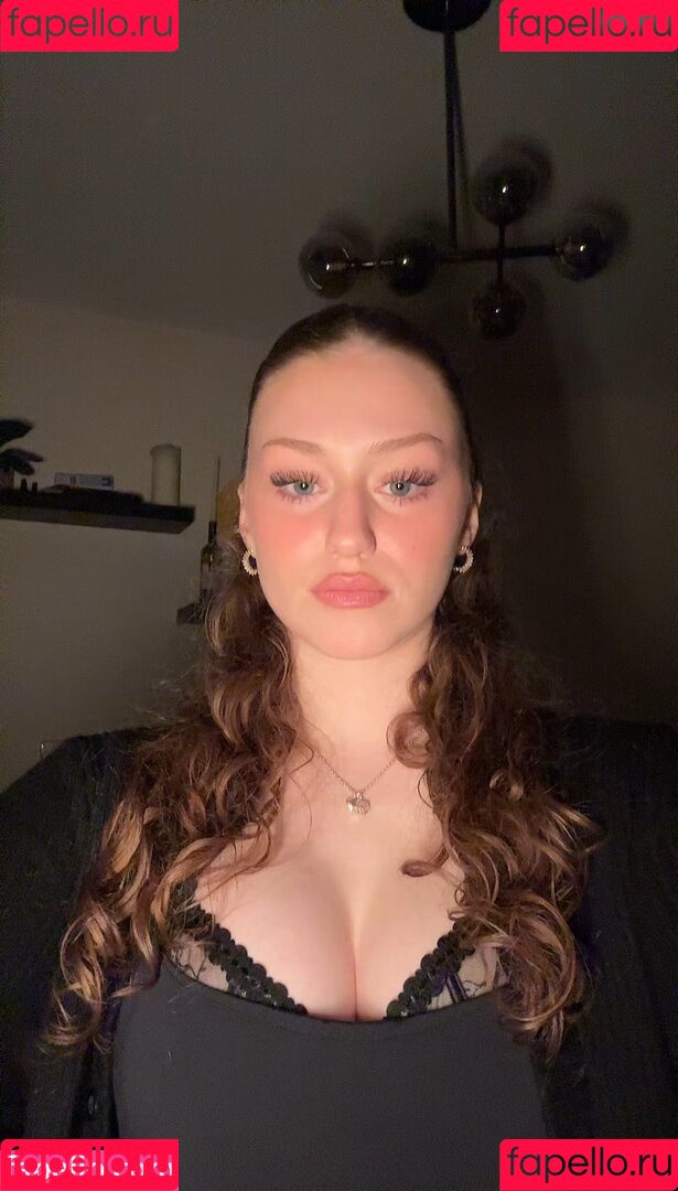 Yana Clare Onlyfans Photo Gallery 