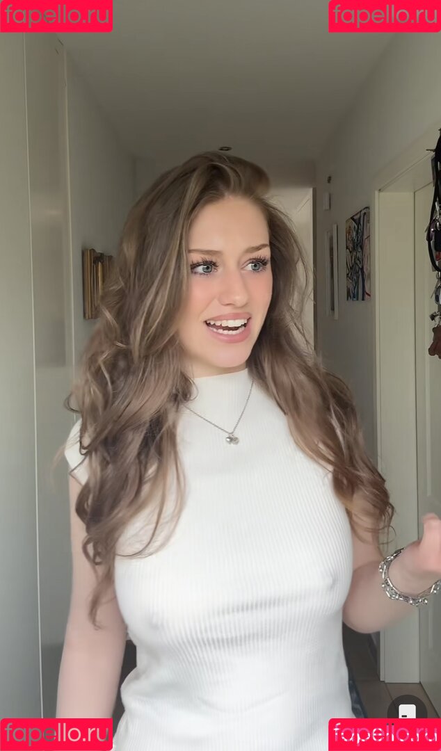 Yana Clare Onlyfans Photo Gallery 