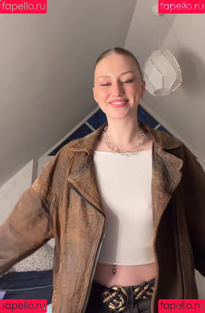 Yana Clare Onlyfans Photo Gallery 