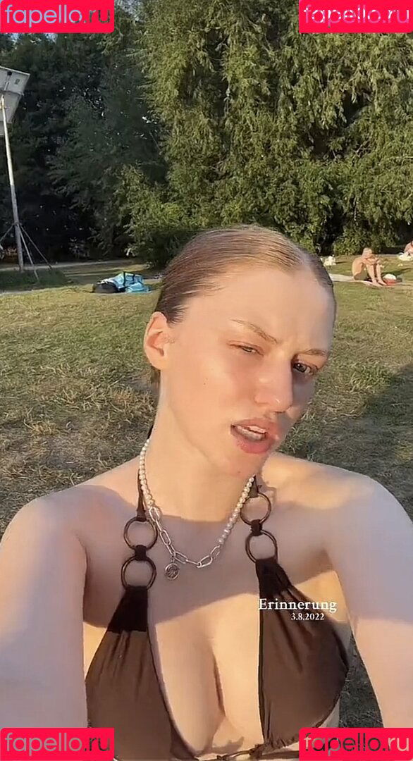 Yana Clare Onlyfans Photo Gallery 